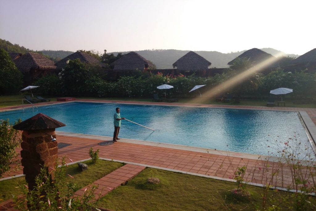 How To Clean A Pool