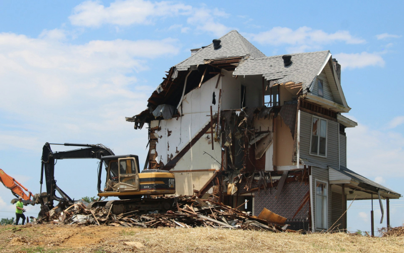 hiring the best demolitionist