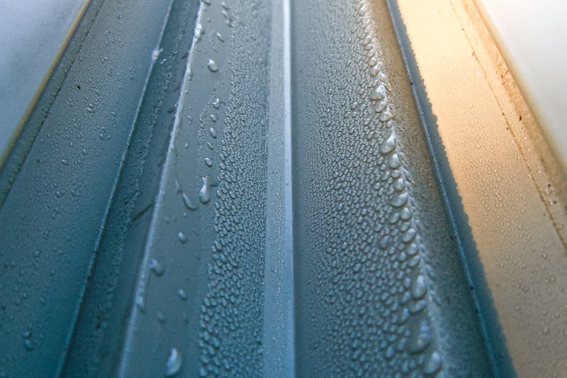 Top Tips for Hiring a Gutter Cleaner: Avoid Common Pitfalls!