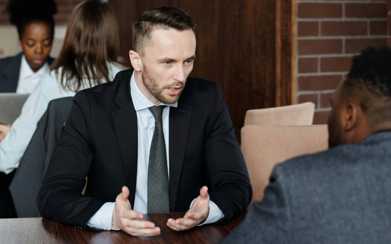 hiring the best real estate lawyer